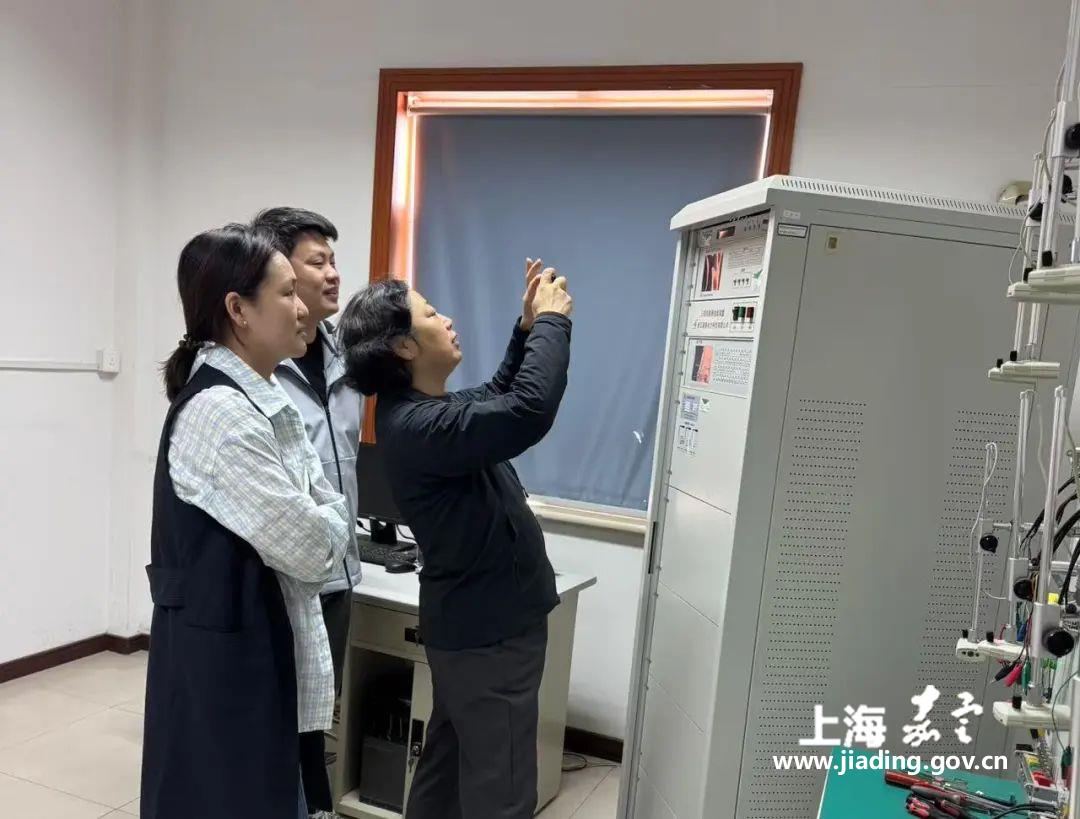 8d974f8c128144829bedc28f27038c73.jpg 8d974f8c128144829bedc28f27038c73.jpg