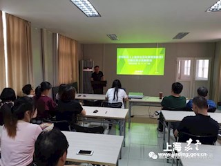 一个萝卜一个坑，别让垃圾跳错坑